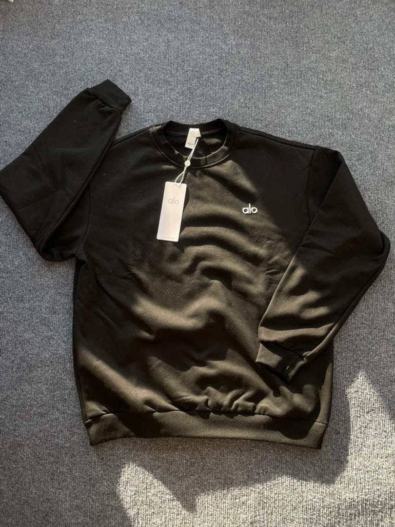 Arrival photo 2 — 6 kg MyCNBox haul — Casablanca lounge knits, Alo cotton layers & On tech gear