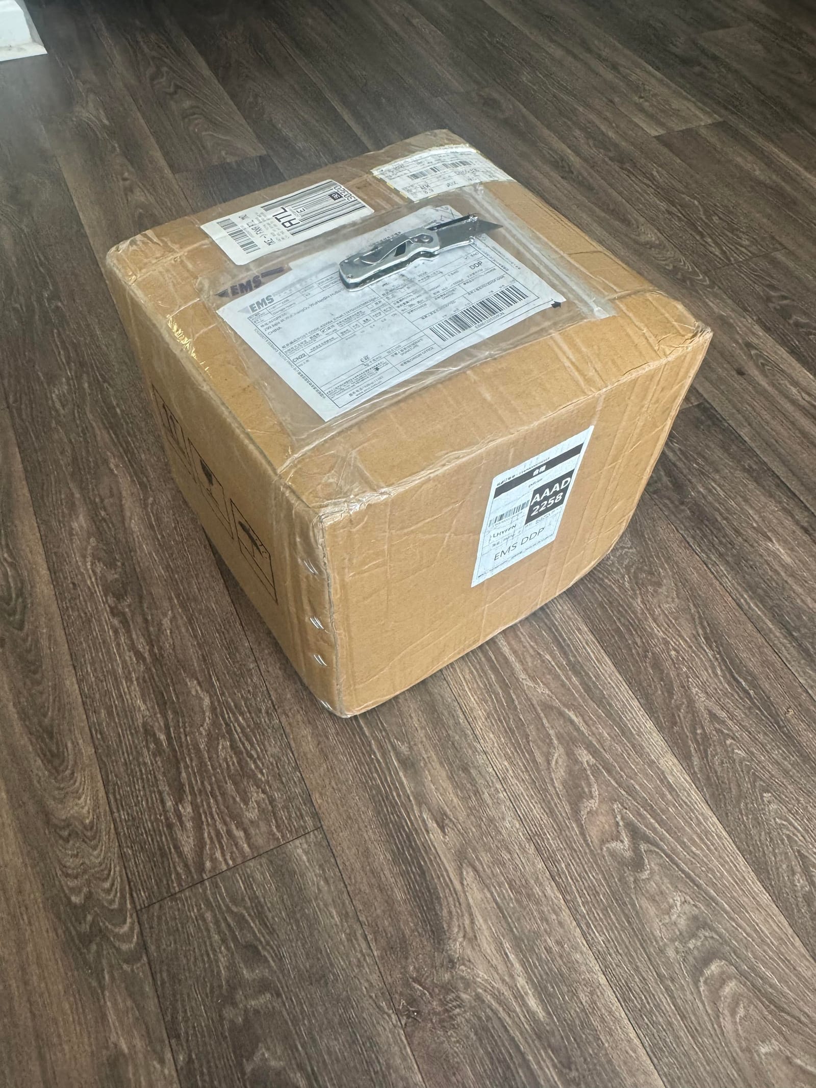 Arrival photo 2 — 8.88 kg MyCNBox in-hand haul — Gallery Dept., Hellstar, BAPE & heavyweight basics